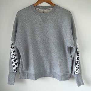 Calvin Klein Performance sweatshirt.